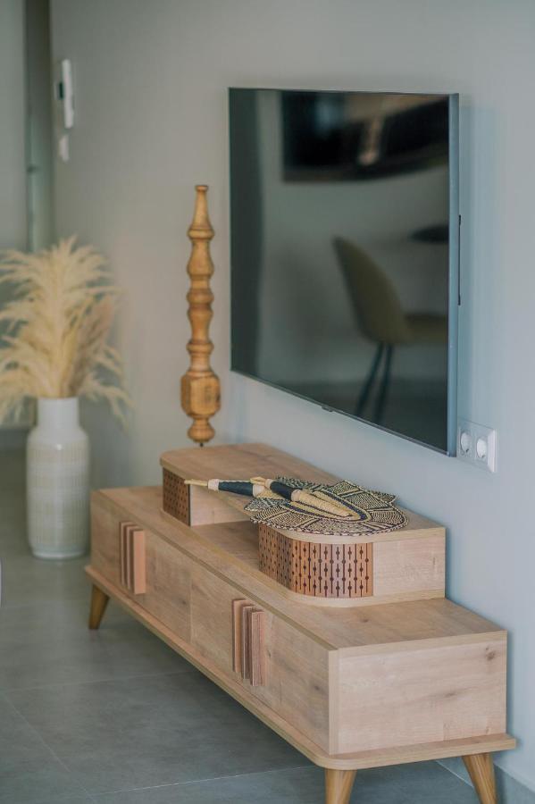 Hama Luxury Seaside Apartments Corinth Dış mekan fotoğraf